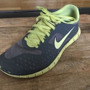Nike Free 4.0 V2 - women’s running shoes